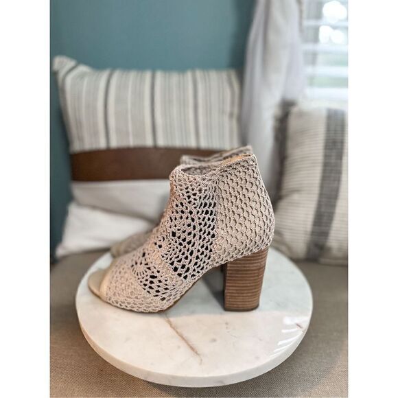 Jessica Simpson boho heels - Picture 6 of 6